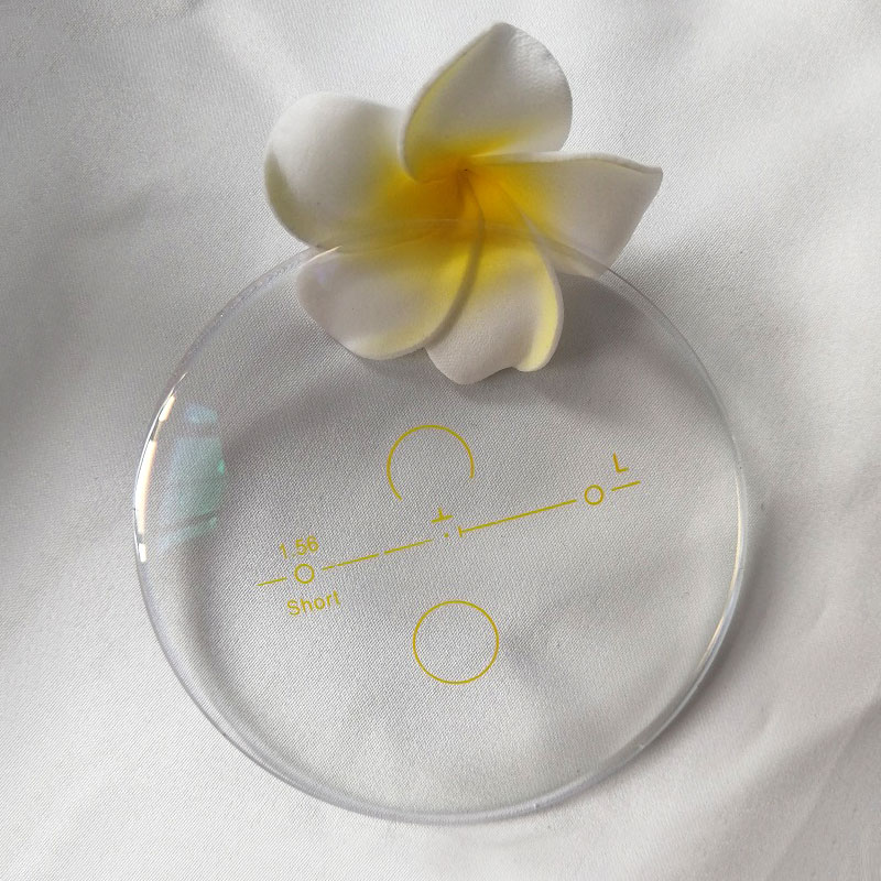 1.56 عدسة تقدمية مؤسسة حمد الطبية