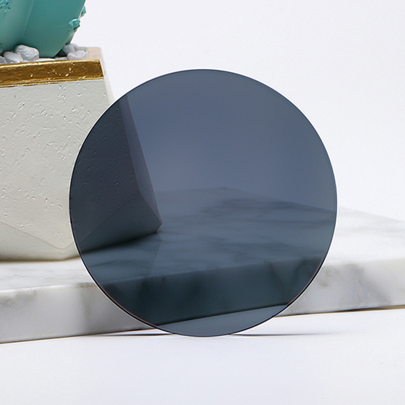 عدسة بلو بلوك فوتوكروميك 1.67 HMC/SHMC