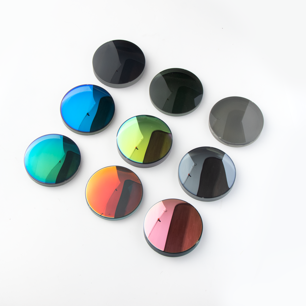 عدسة مستقطبة 1.56